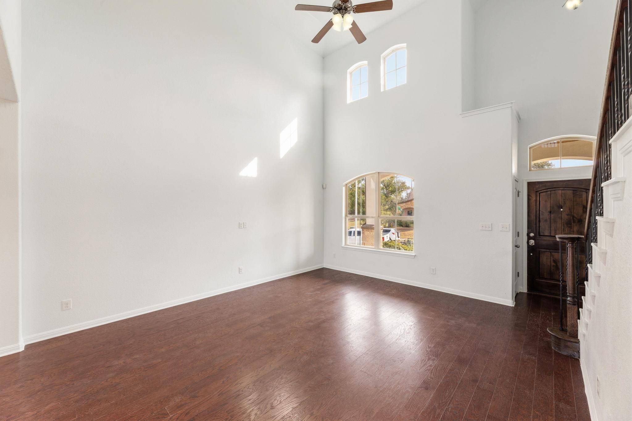 13517 Larrys LN, Manchaca, TX 78652