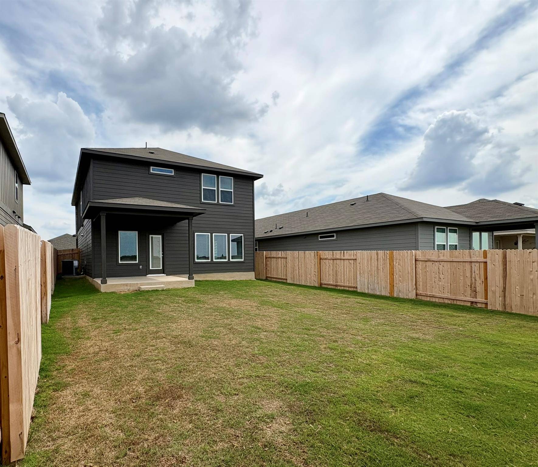 509 Wild Spur LN, Liberty Hill, TX 78642