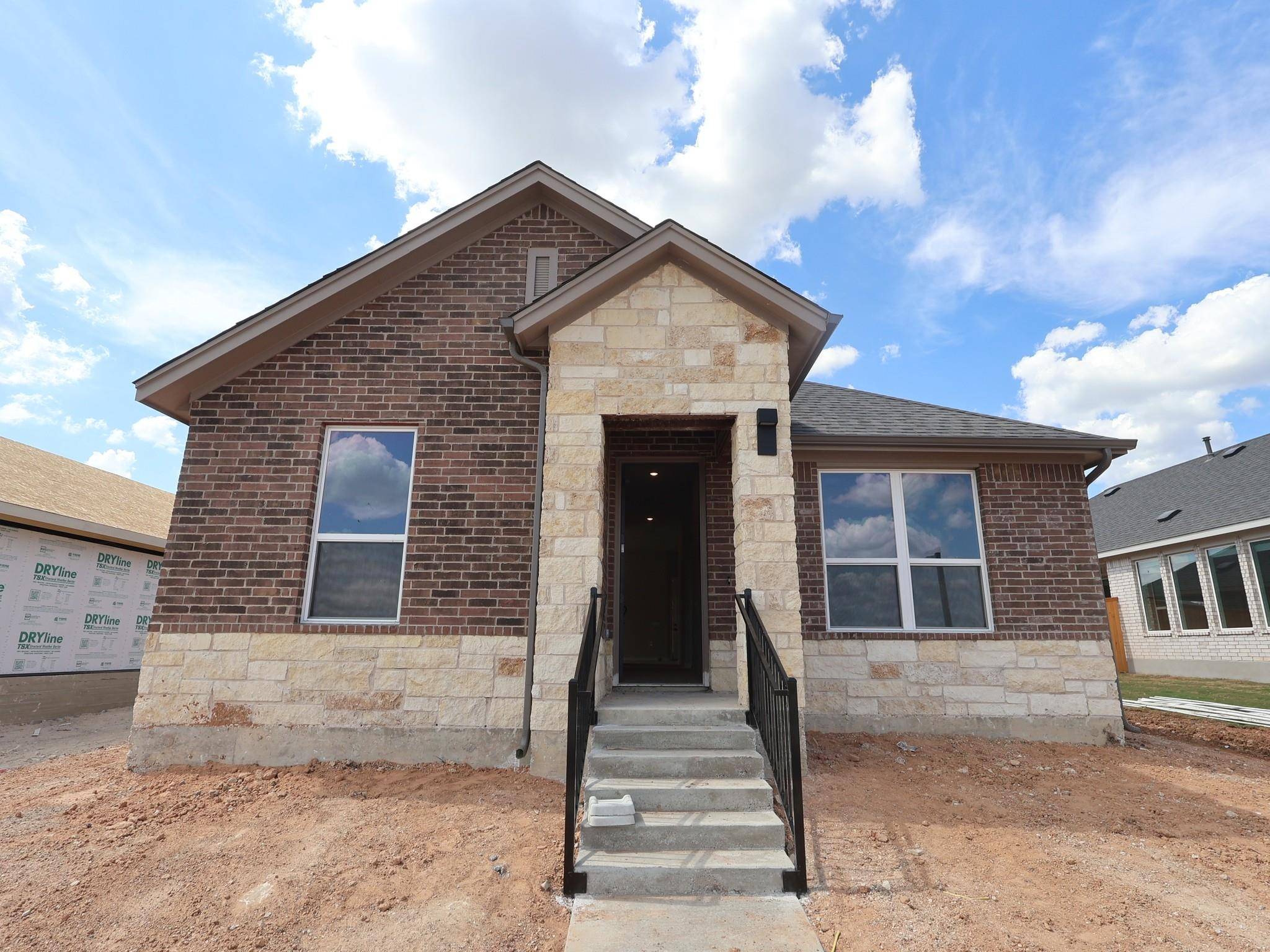 609 Clarissa ST, Buda, TX 78610
