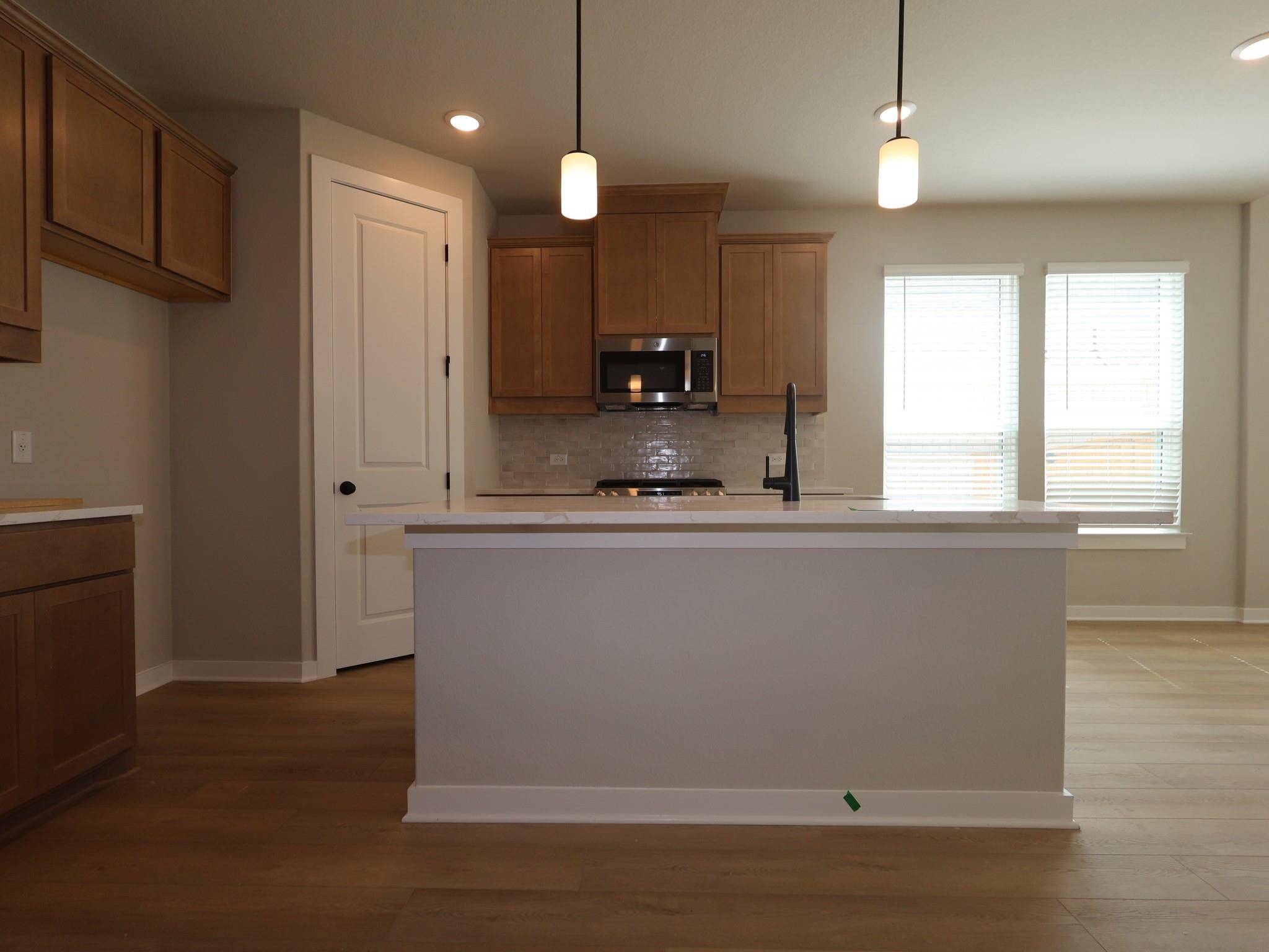 635 Clarissa ST, Buda, TX 78610