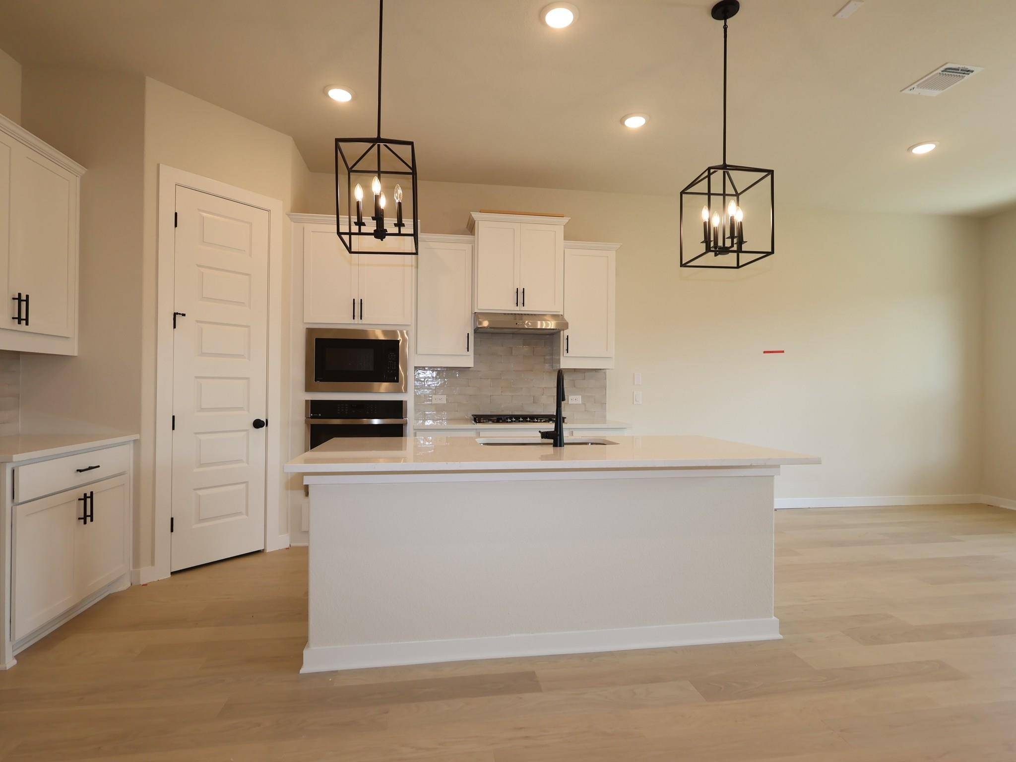 160 Champ Ave, Buda, TX 78610