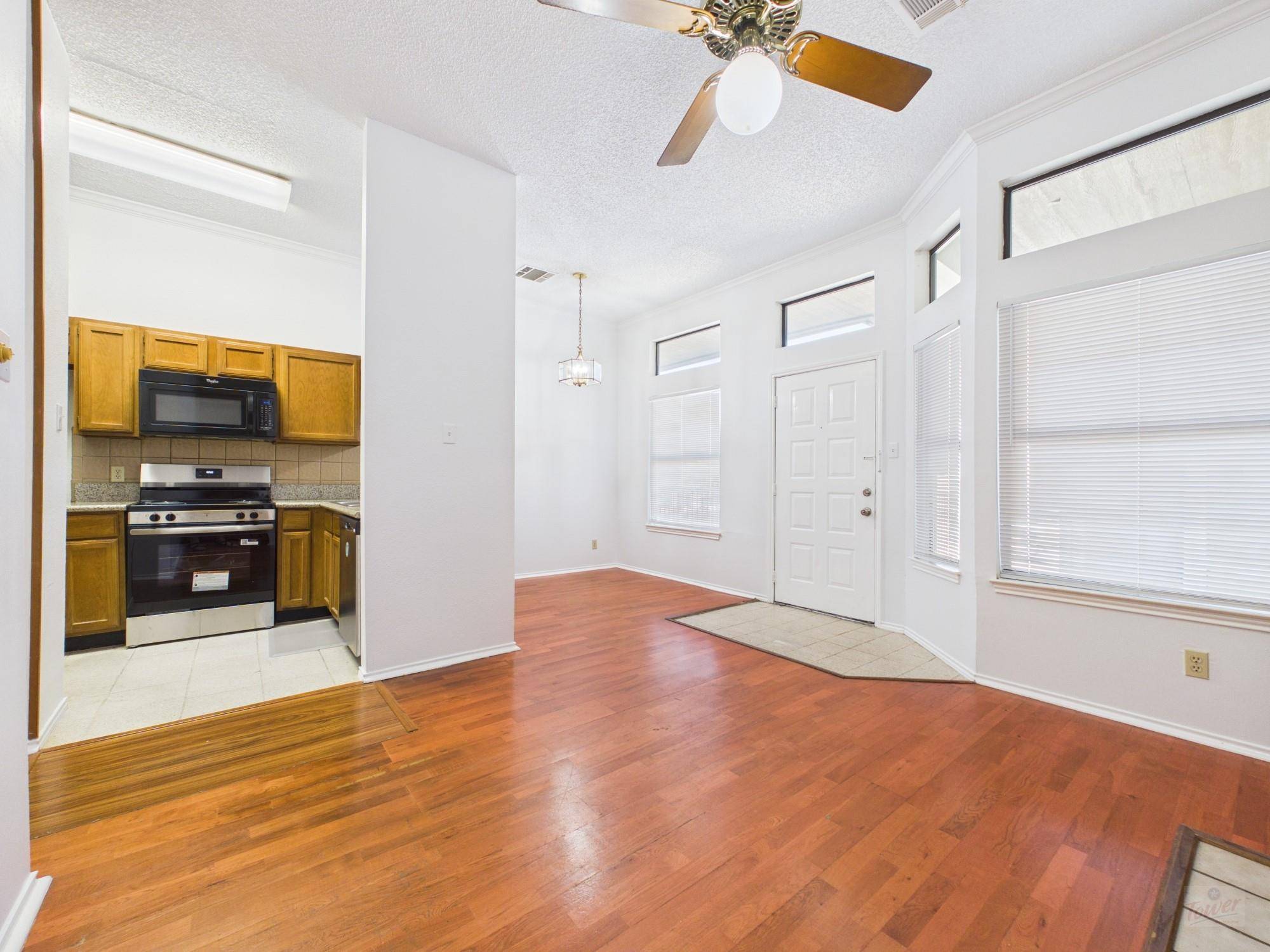 2802 Nueces ST #303, Austin, TX 78705