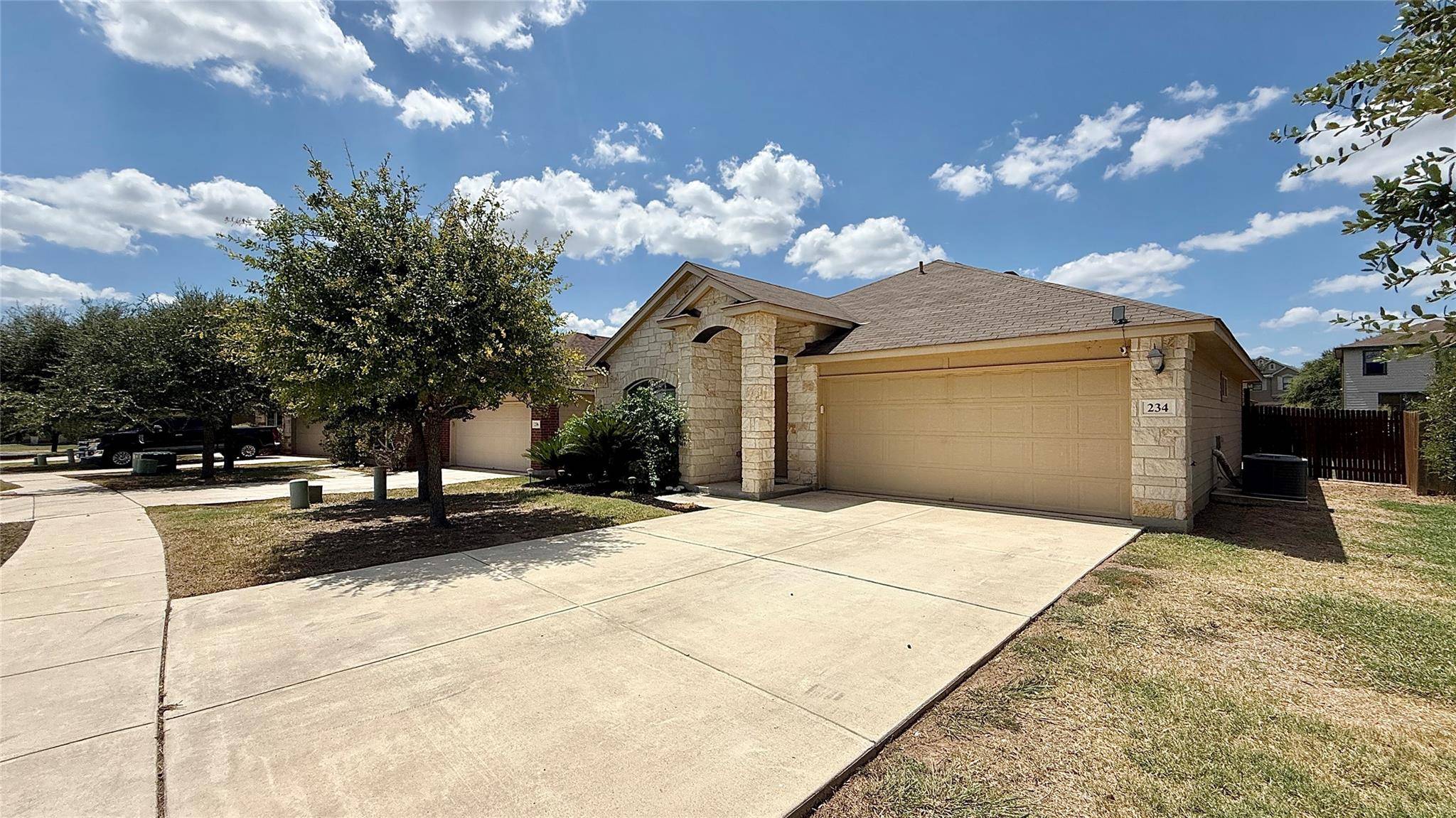 234 Capistrano DR, San Marcos, TX 78666