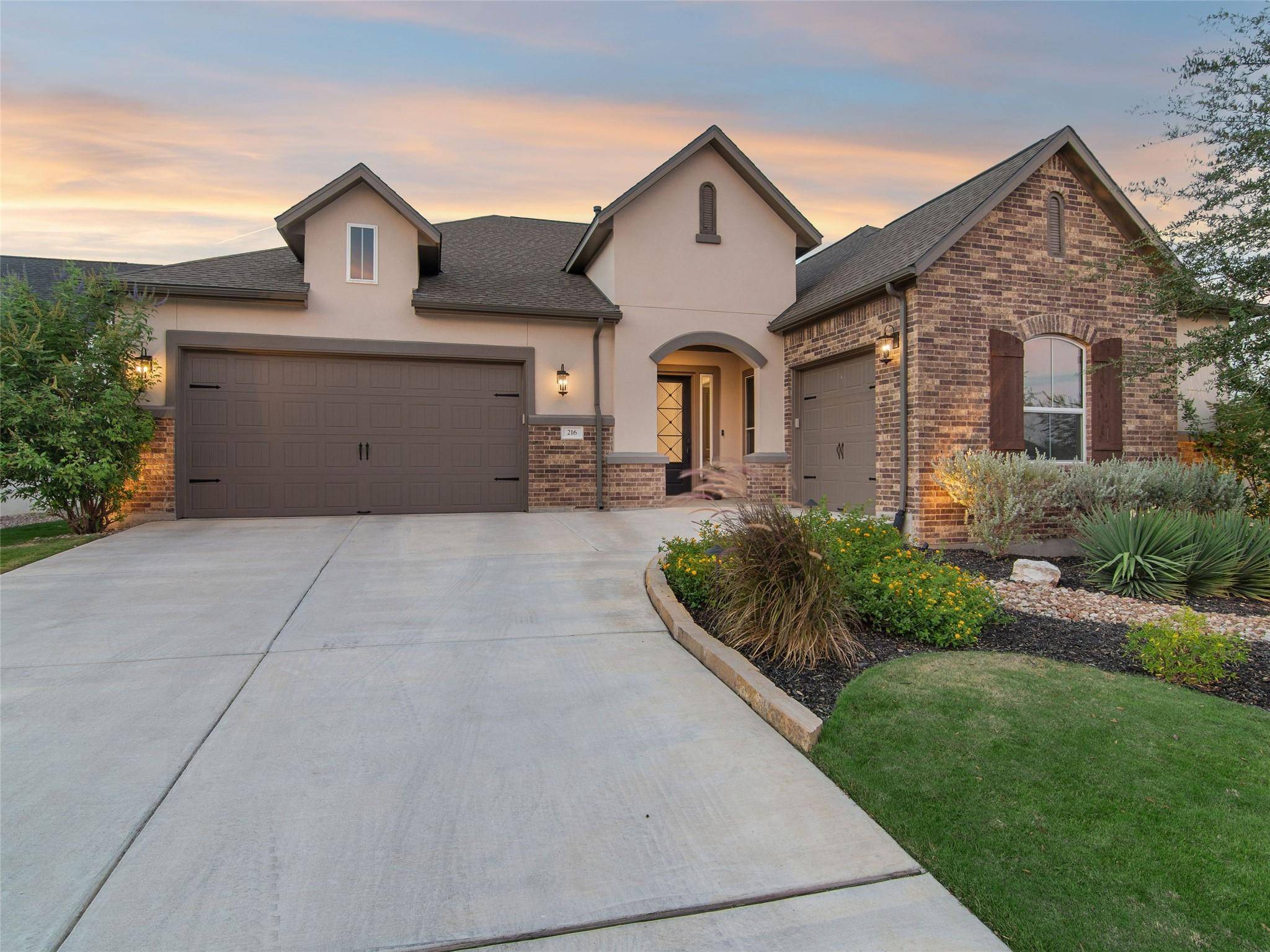 216 Sweeping Sage LN, San Marcos, TX 78666