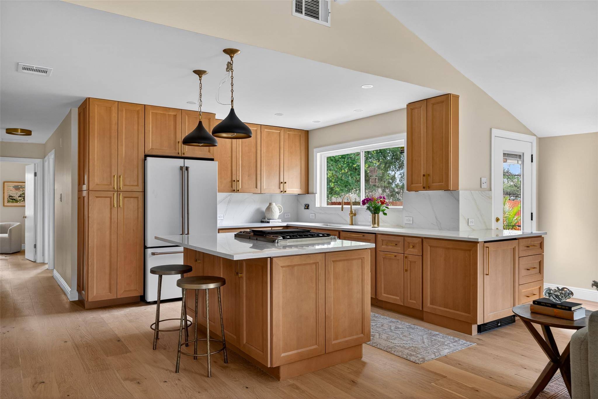 6806 Rearden RD, Austin, TX 78745