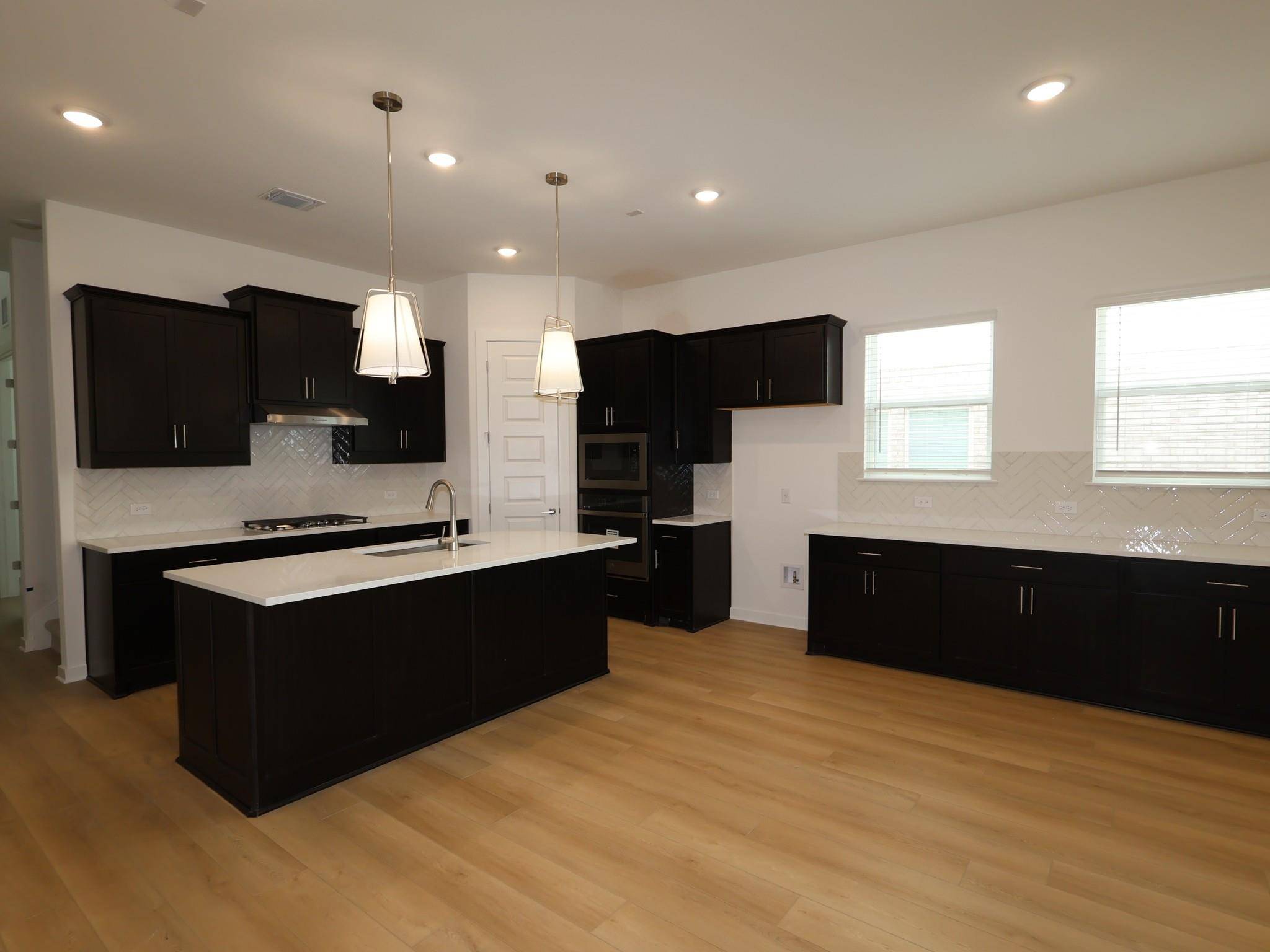 4020 Fulton DR, Leander, TX 78641