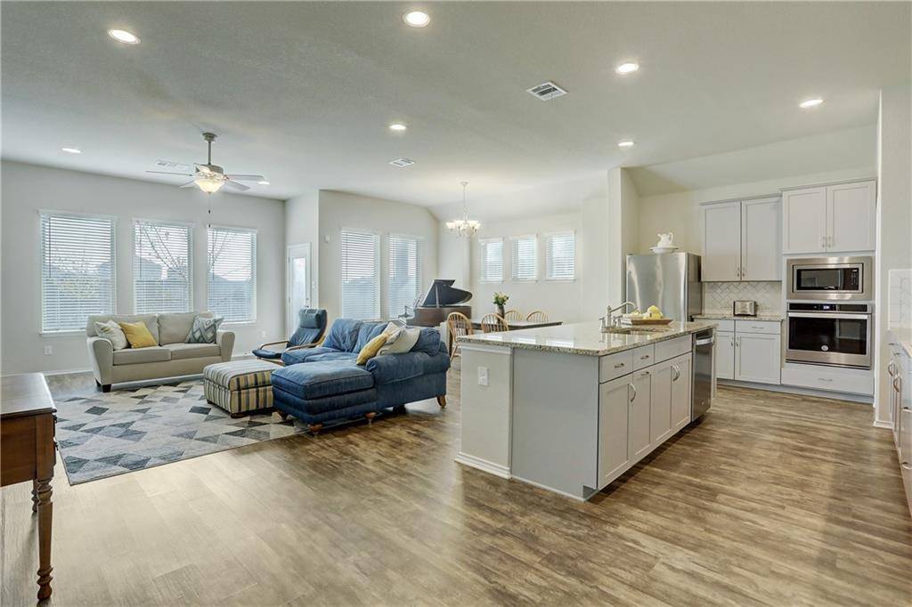 111 Finley ST, Hutto, TX 78634