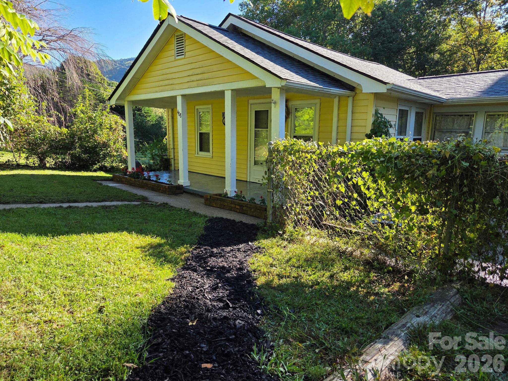 408 McCoy Cove RD, Black Mountain, NC 28711
