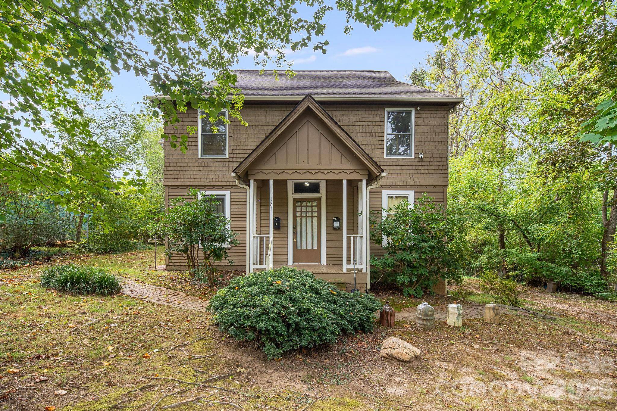 127 Hillside ST, Asheville, NC 28801
