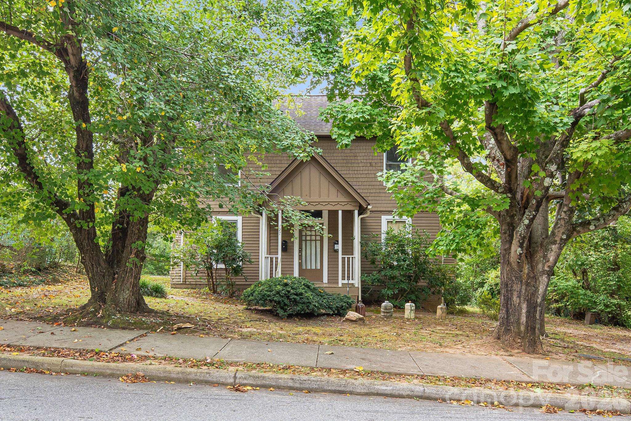 127 Hillside ST, Asheville, NC 28801