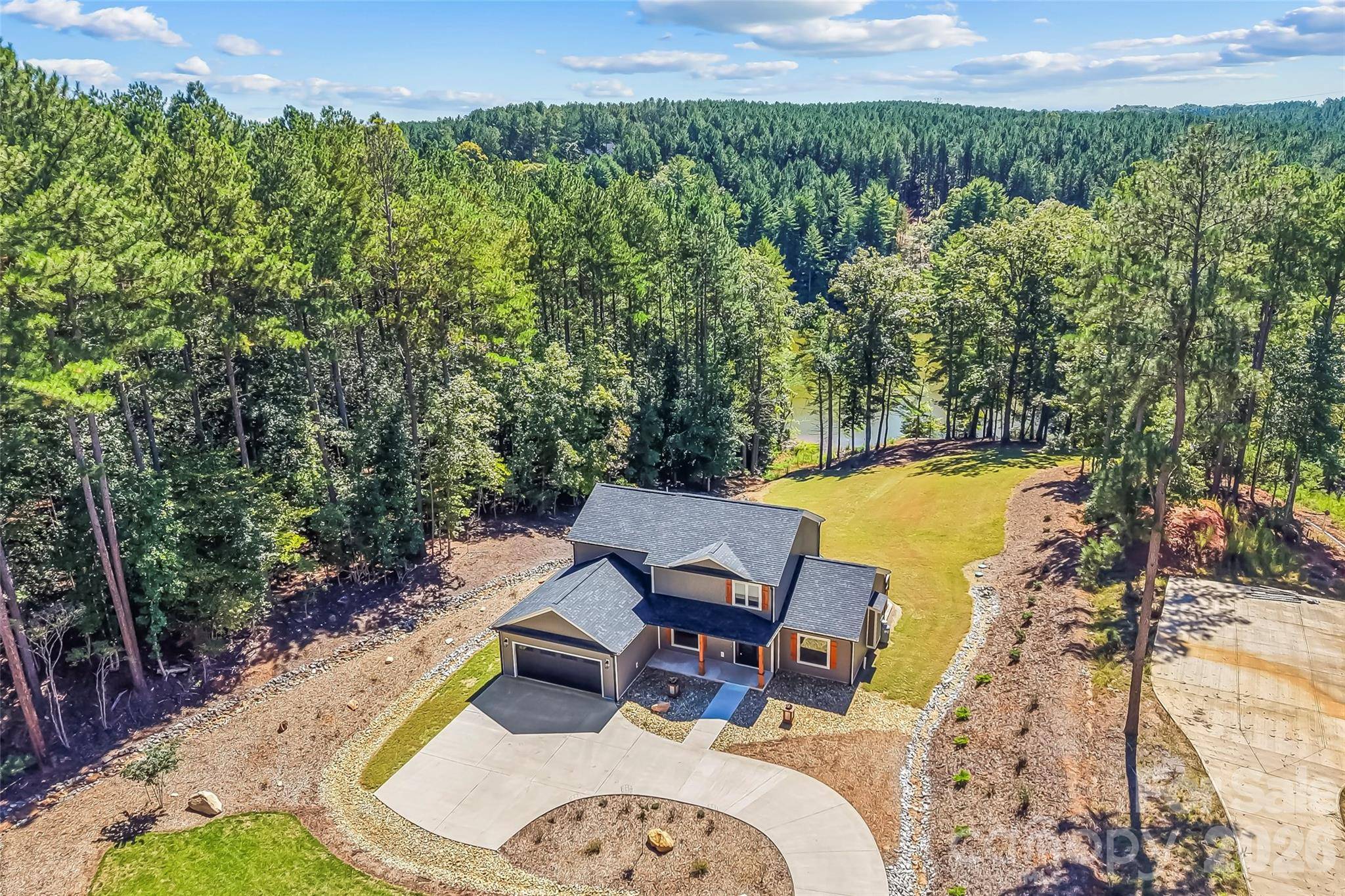 2366 W Paradise Harbor DR, Connelly Springs, NC 28612