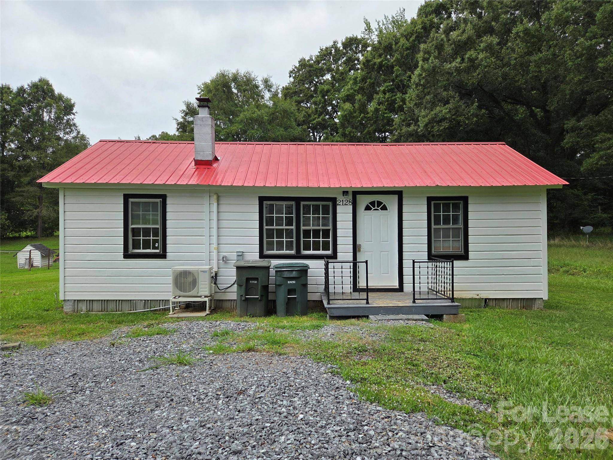 2128 Hodgin ST, Gastonia, NC 28056