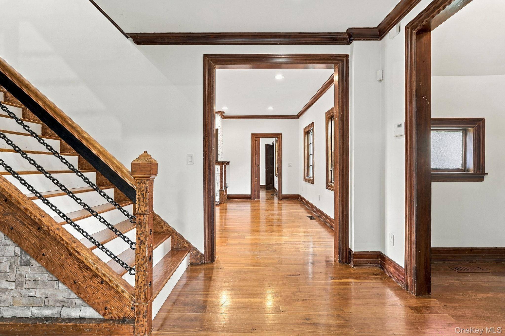 265 Old Mamaroneck RD, White Plains, NY 10605