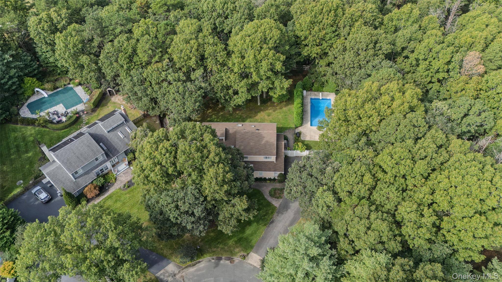 46 Golf Club CIR, Manorville, NY 11949