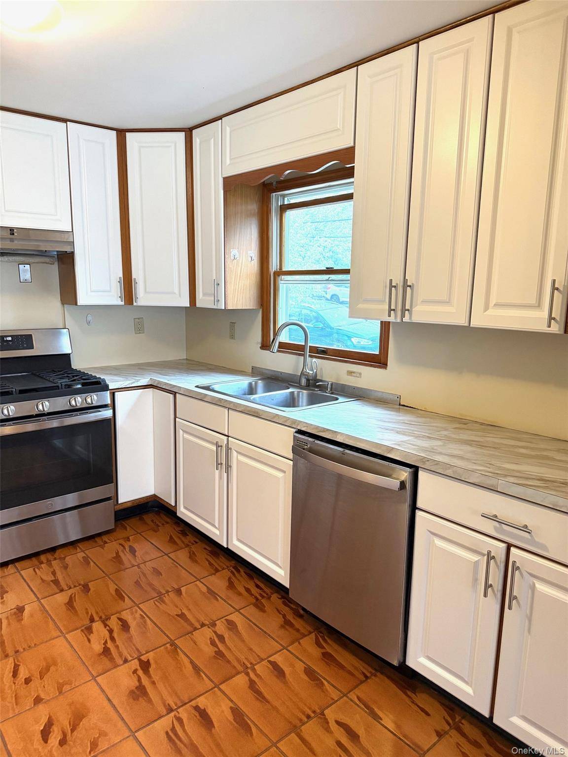 12 S Buckhout ST #1, Irvington, NY 10533