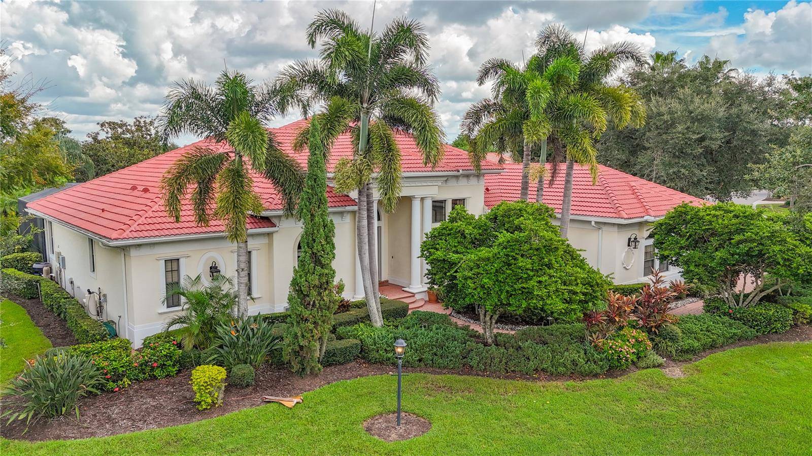 7819 ROSEHALL CV, Lakewood Ranch, FL 34202