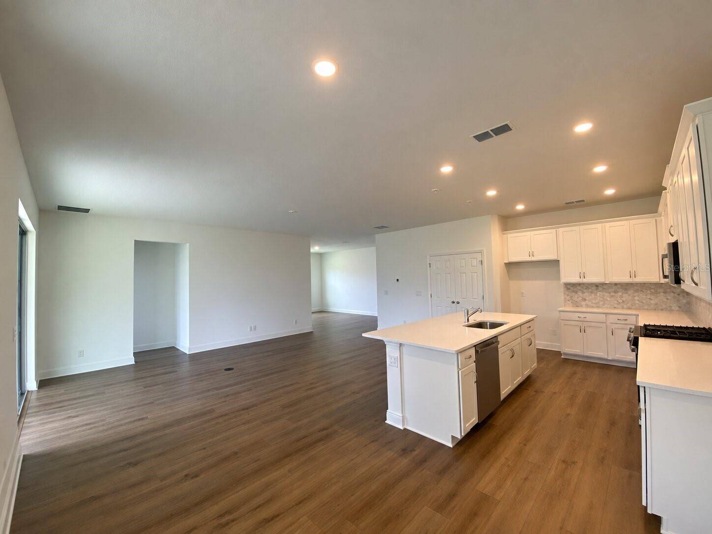 416 LEMONGRASS RD, Minneola, FL 34715