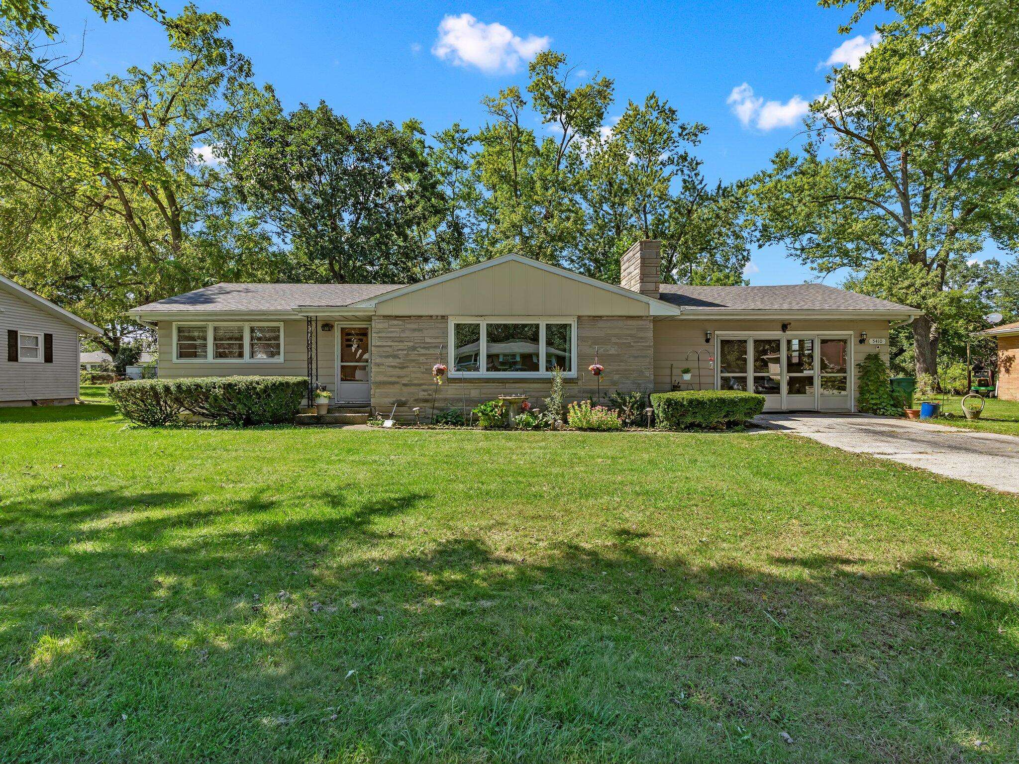 5410 Marcella Road, Merrillville, IN 46410