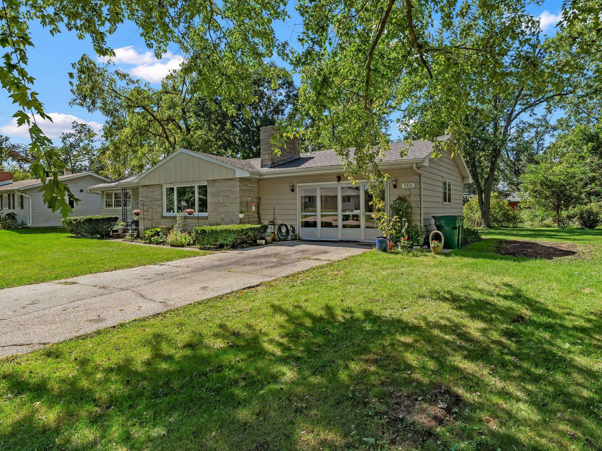 5410 Marcella Road, Merrillville, IN 46410