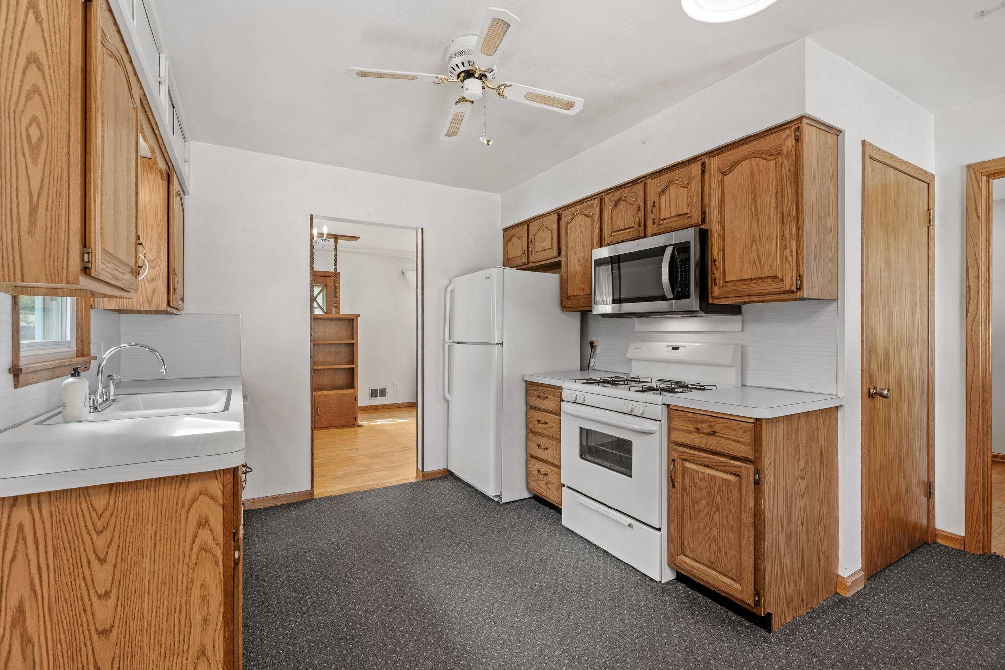 483 Manor DR NE, Spring Lake Park, MN 55432