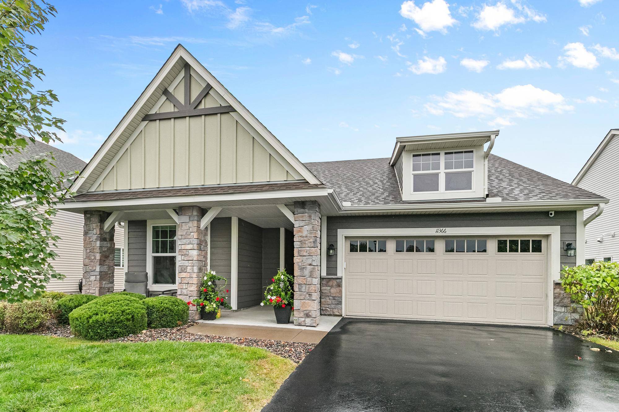 11366 Lincoln CT NE, Blaine, MN 55434