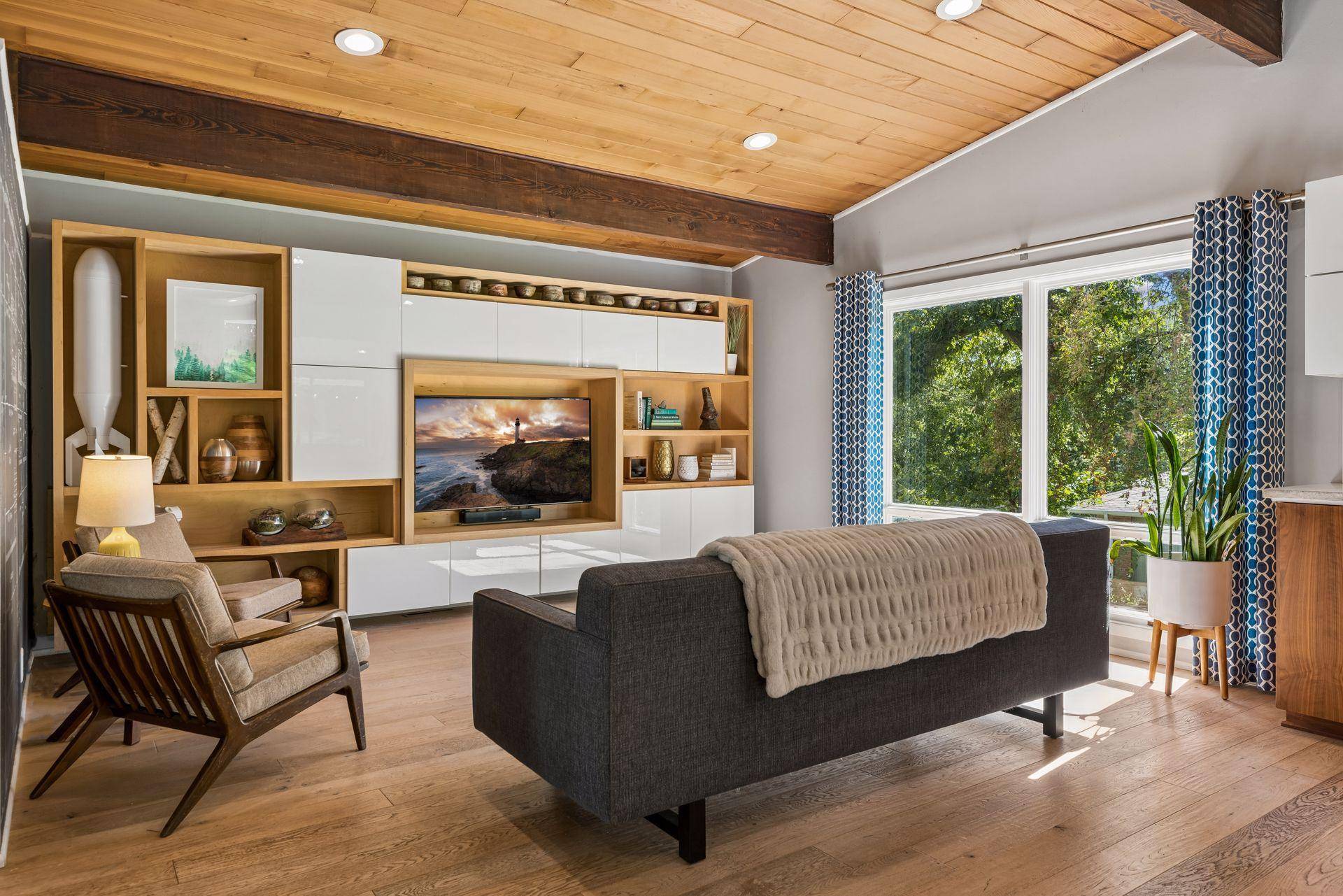 4734 Coventry RD E, Minnetonka, MN 55345
