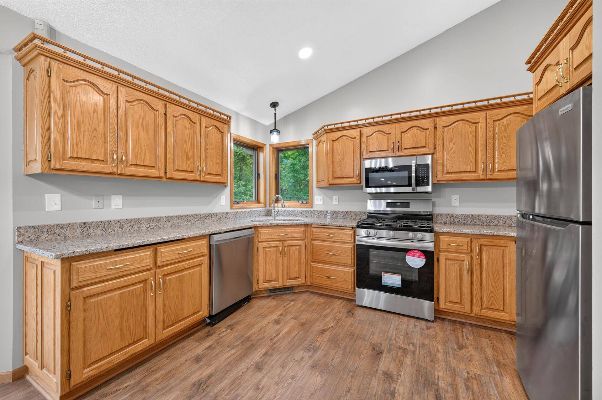 20964 Beaver Dam CT NE, East Bethel, MN 55011