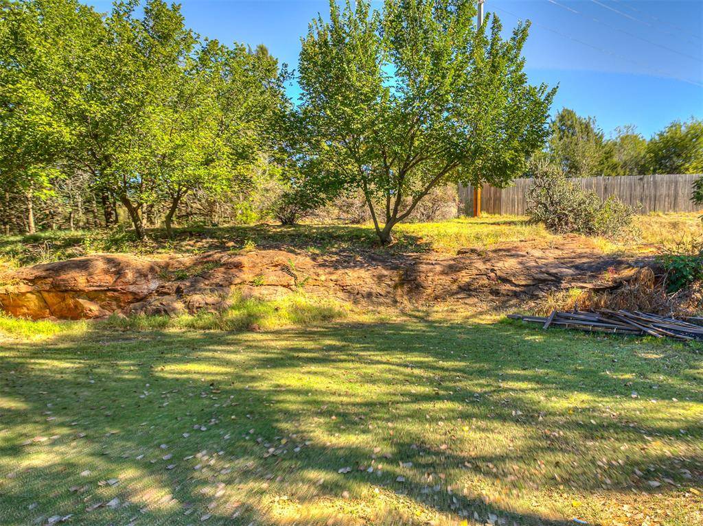 12724 S Coltrane RD, Edmond, OK 73034