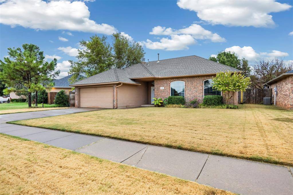 4604 Doe Run DR, Yukon, OK 73099