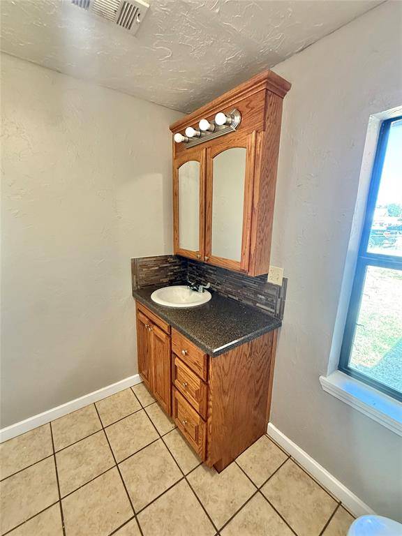 134 S Grand AVE, Martha, OK 73556