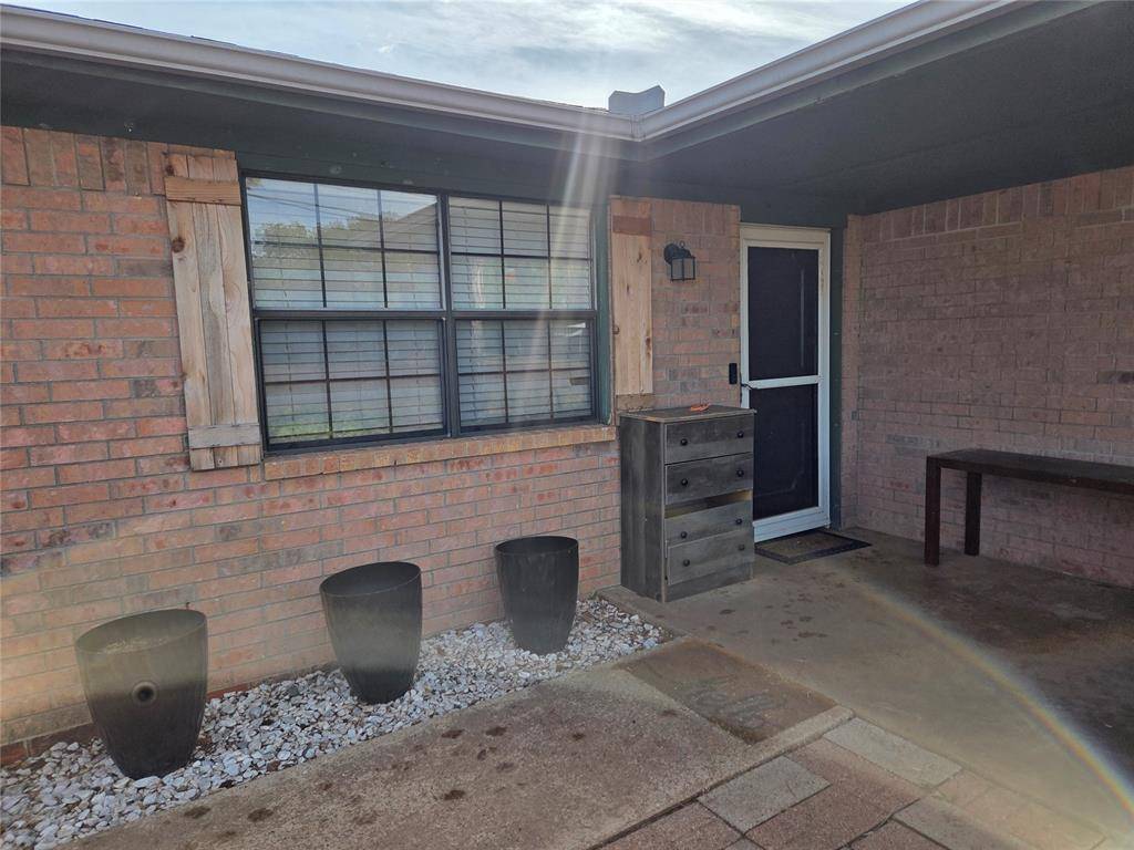 124 E Gardner ST, Pauls Valley, OK 73075