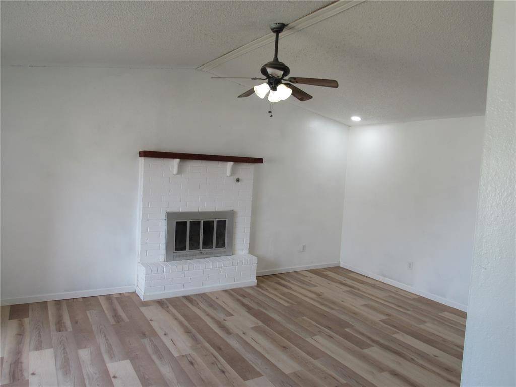 105 Stonewood DR, Noble, OK 73068