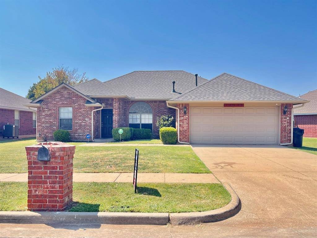 17505 Bronze LN, Edmond, OK 73012