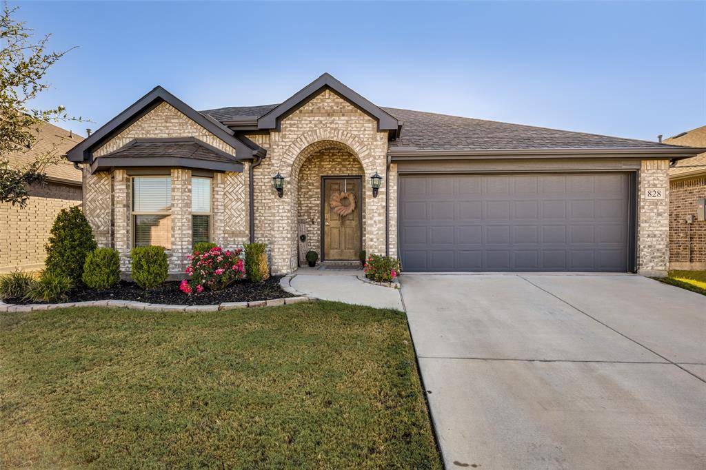 828 Foxtail Bend, Lavon, TX 75166