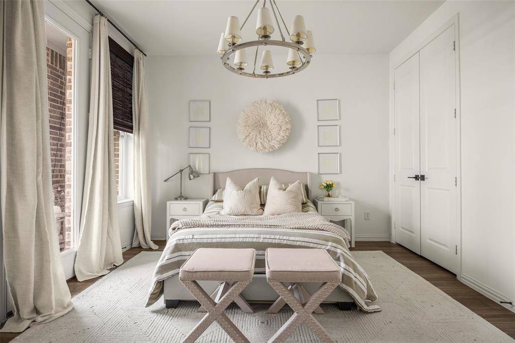 7537 Laburnam Road, Dallas, TX 75228