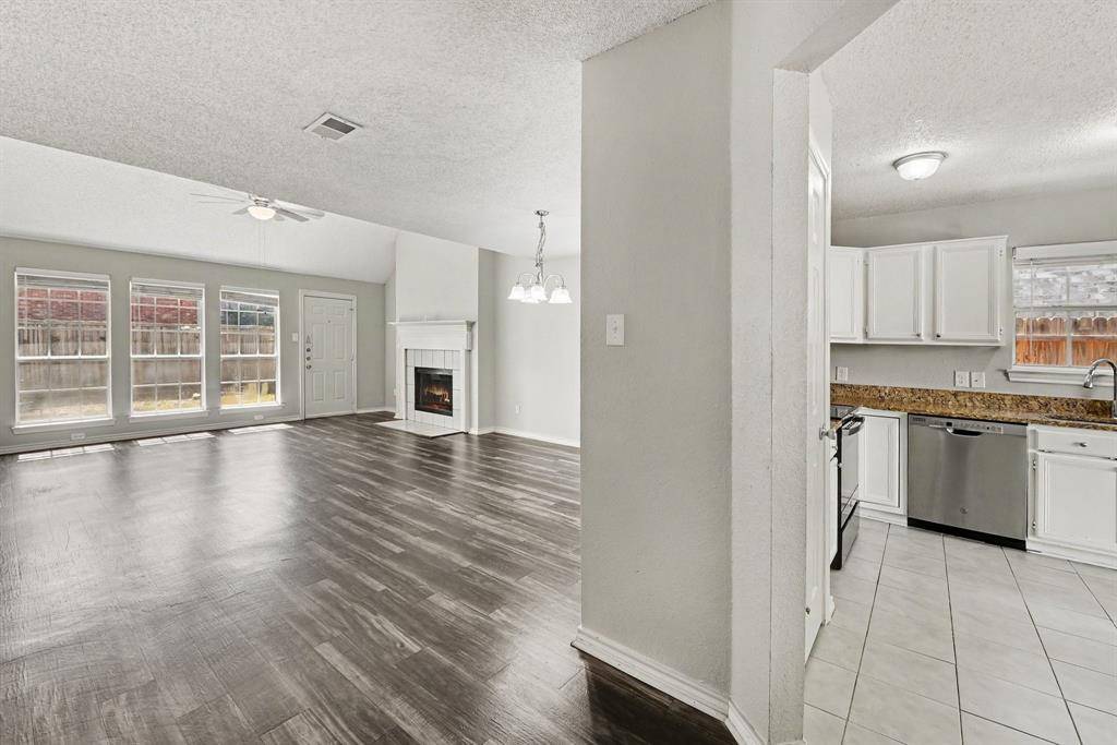 708 Willow Oak Drive, Allen, TX 75002