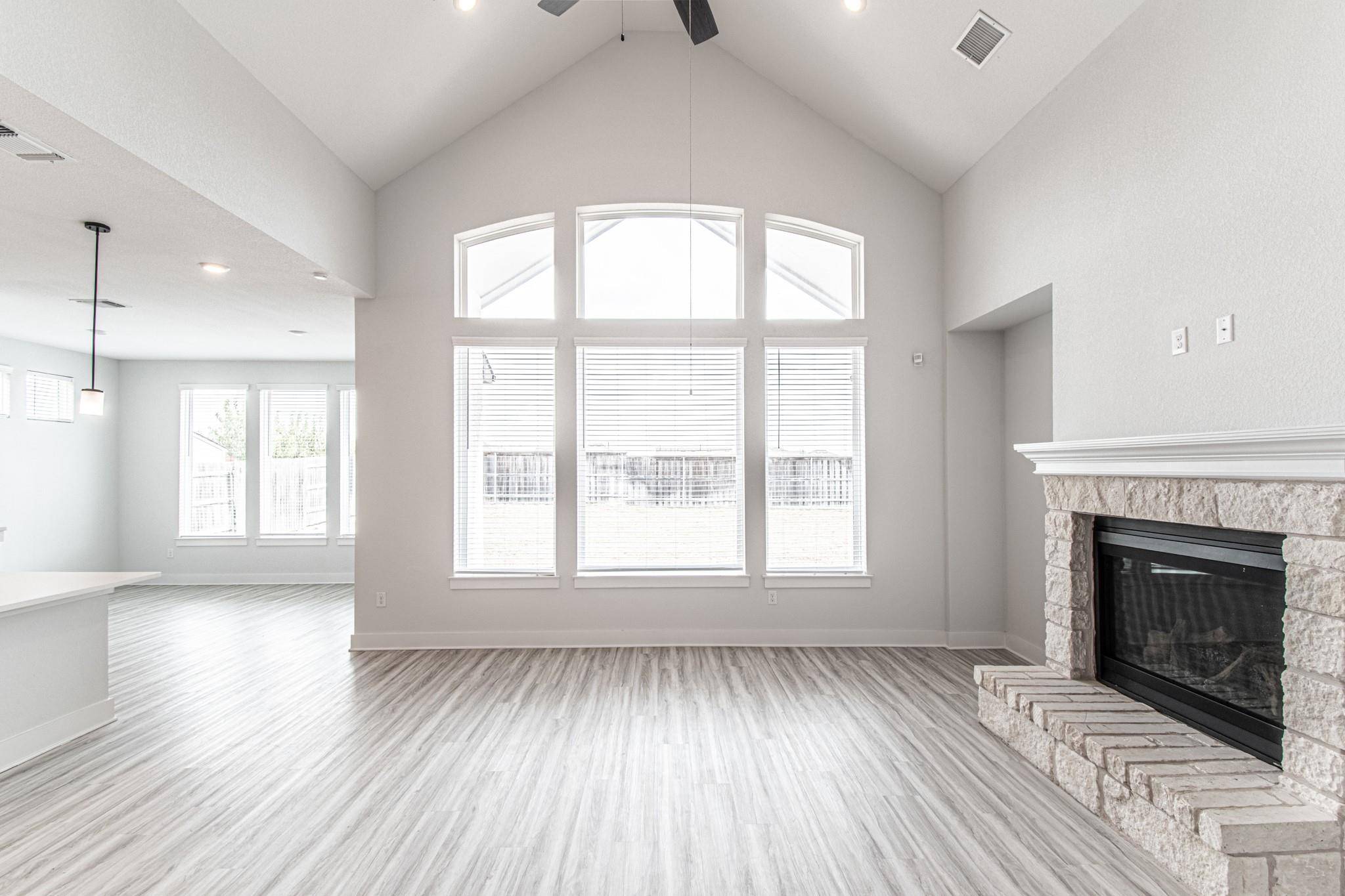 822 Wild Pecan LOOP, Buda, TX 78610