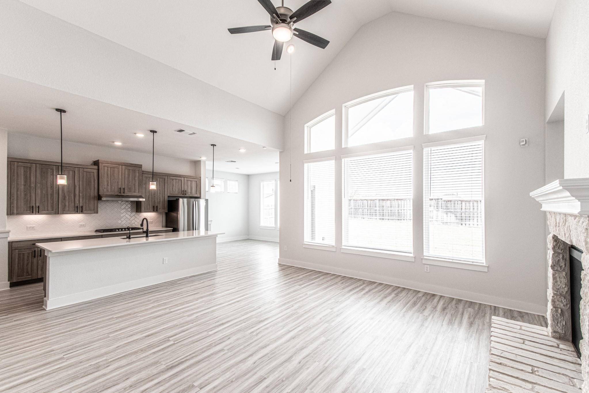 822 Wild Pecan LOOP, Buda, TX 78610