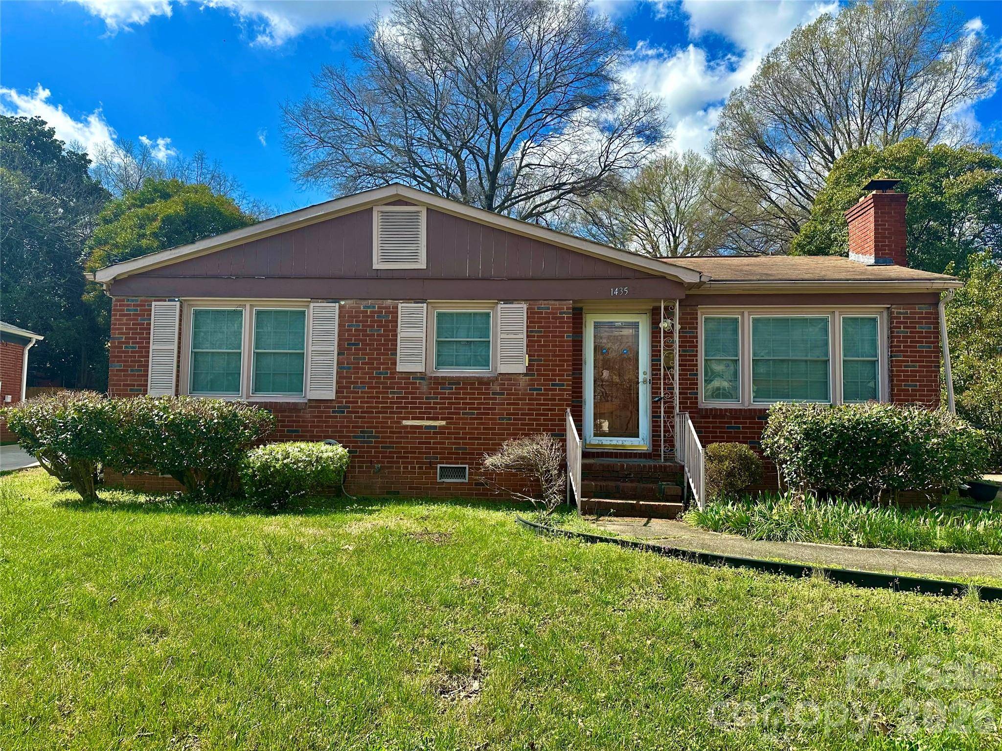 1435 Dean ST, Charlotte, NC 28216