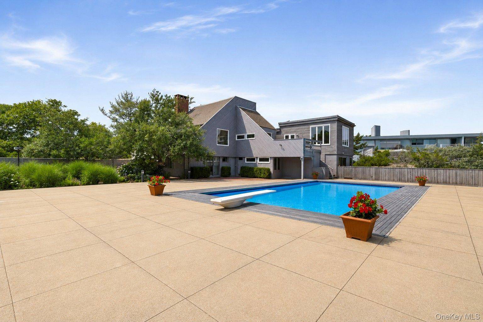 49 Gilberts PATH, Amagansett, NY 11930