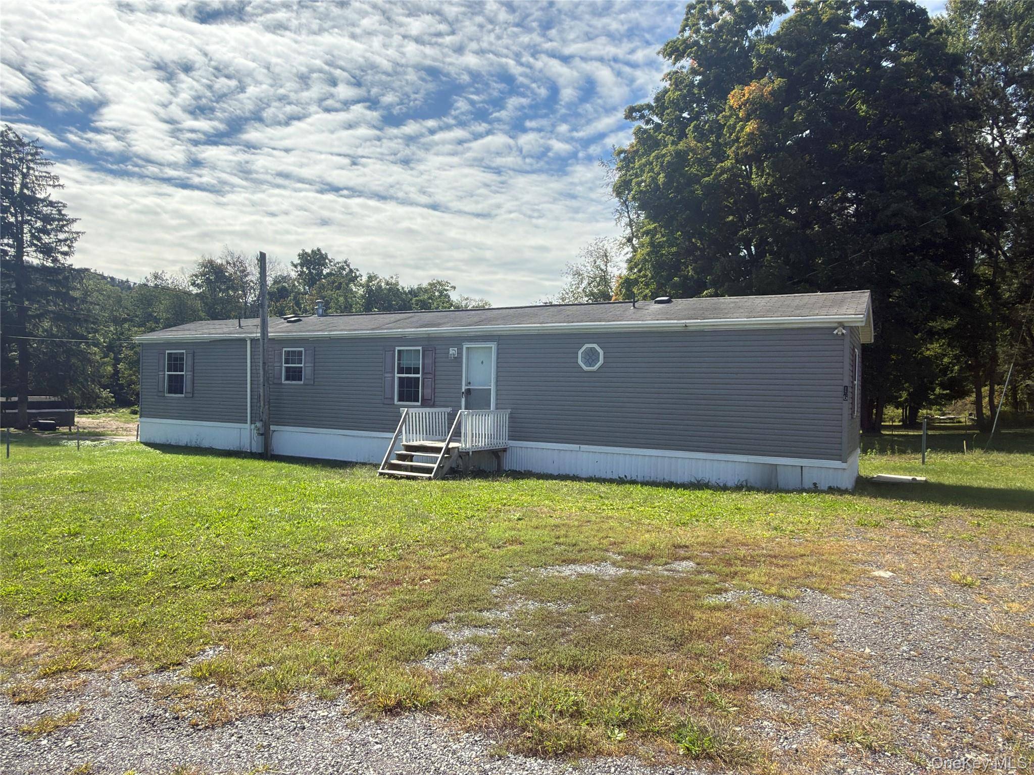 16 Delellas LN, Port Jervis, NY 12771