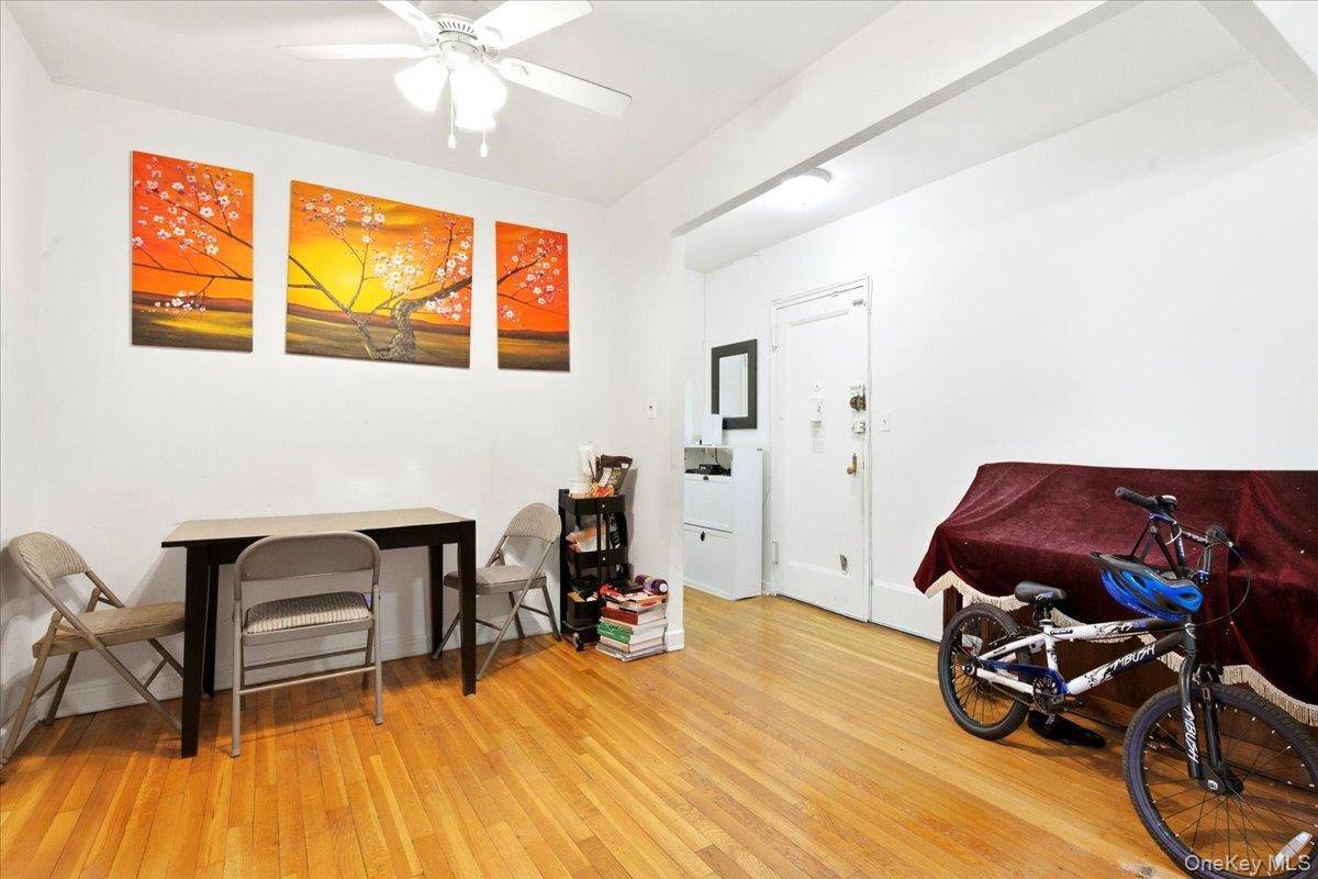 68-61 Yellowstone BLVD #412, Forest Hills, NY 11375