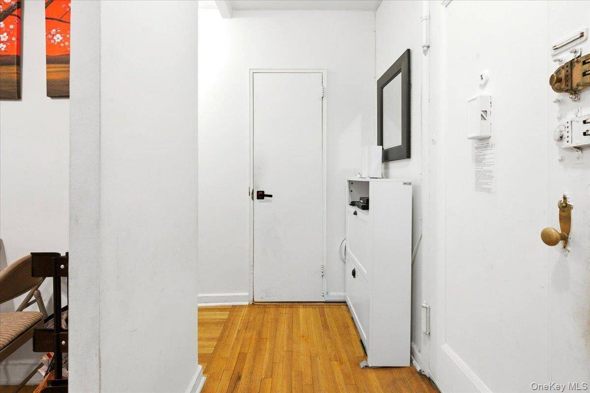 68-61 Yellowstone BLVD #412, Forest Hills, NY 11375