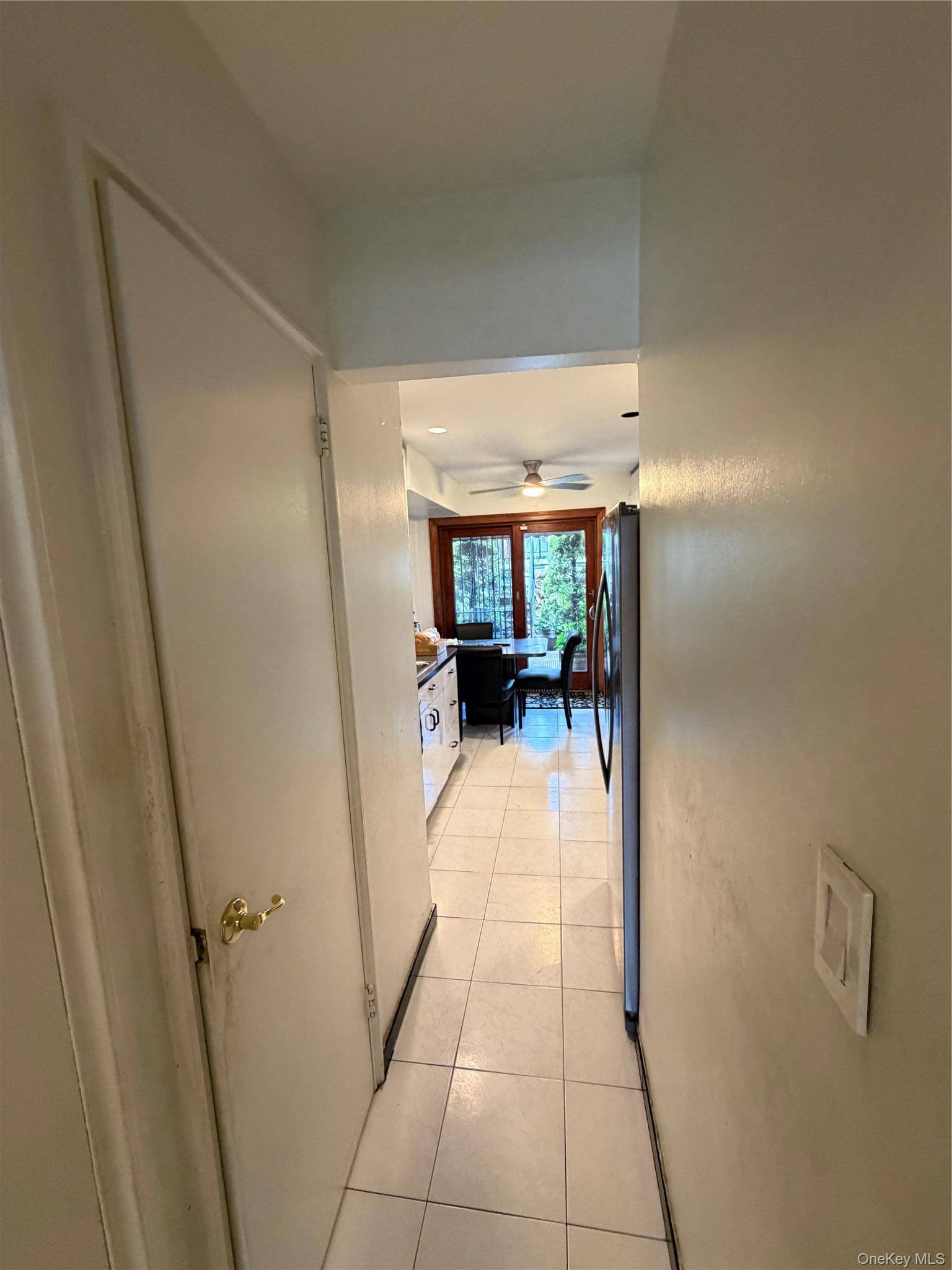 77-21 31st AVE, East Elmhurst, NY 11370