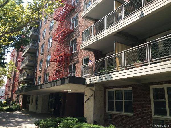 142-05 Roosevelt AVE #331, Flushing, NY 11354