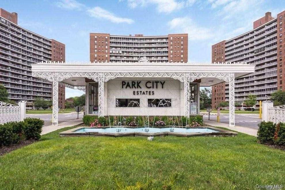 61-35 98th ST #16L, Rego Park, NY 11374