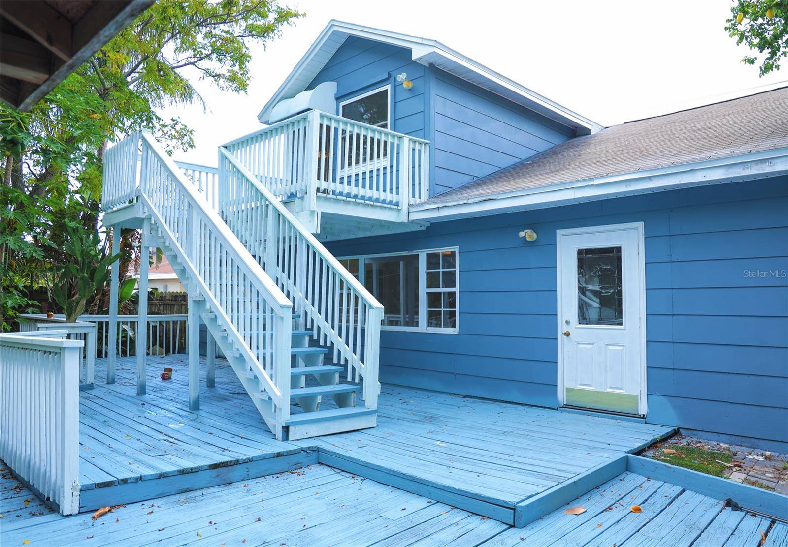 1655 DREW ST, Clearwater, FL 33755