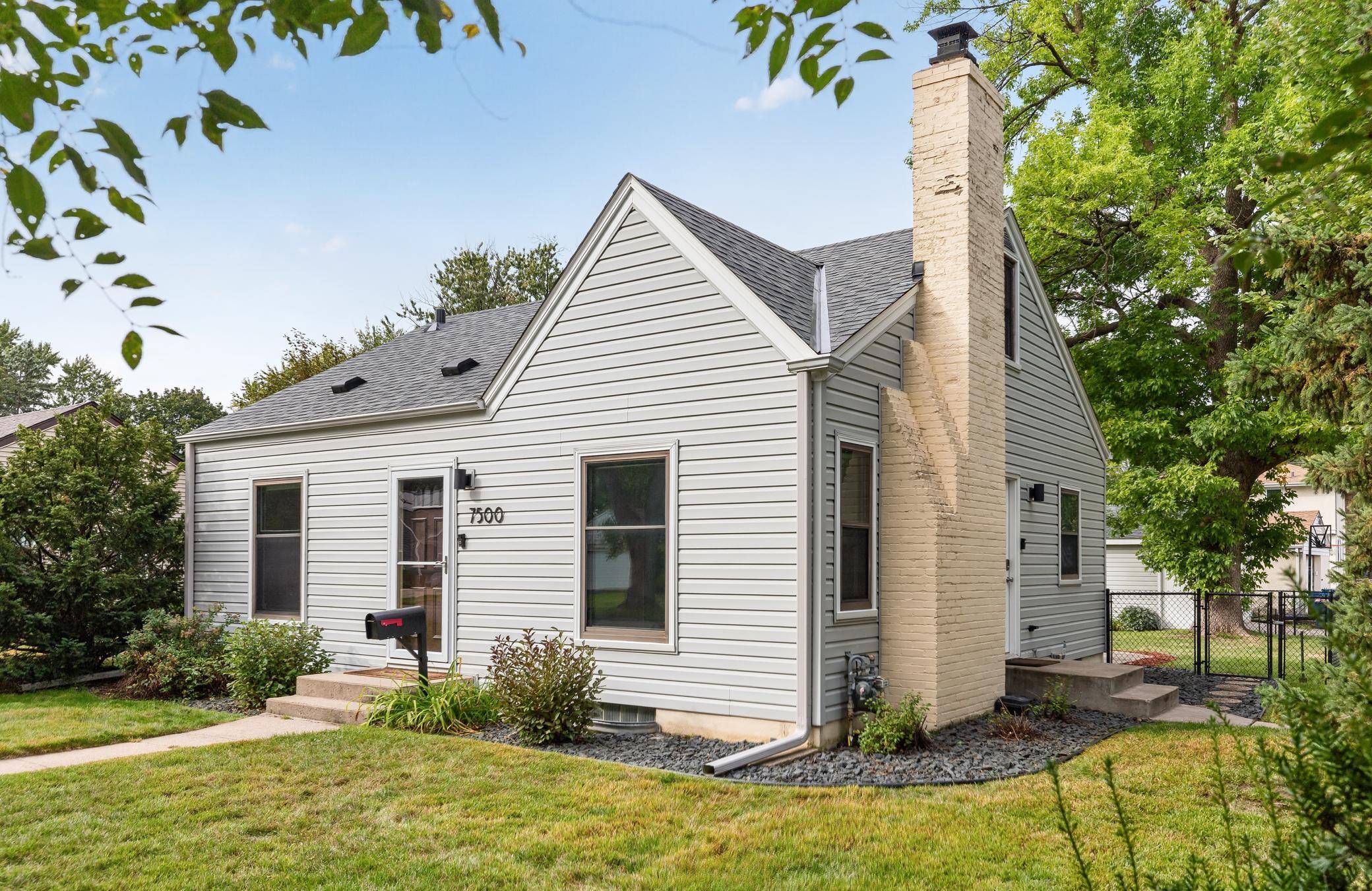 7500 3rd AVE S, Richfield, MN 55423