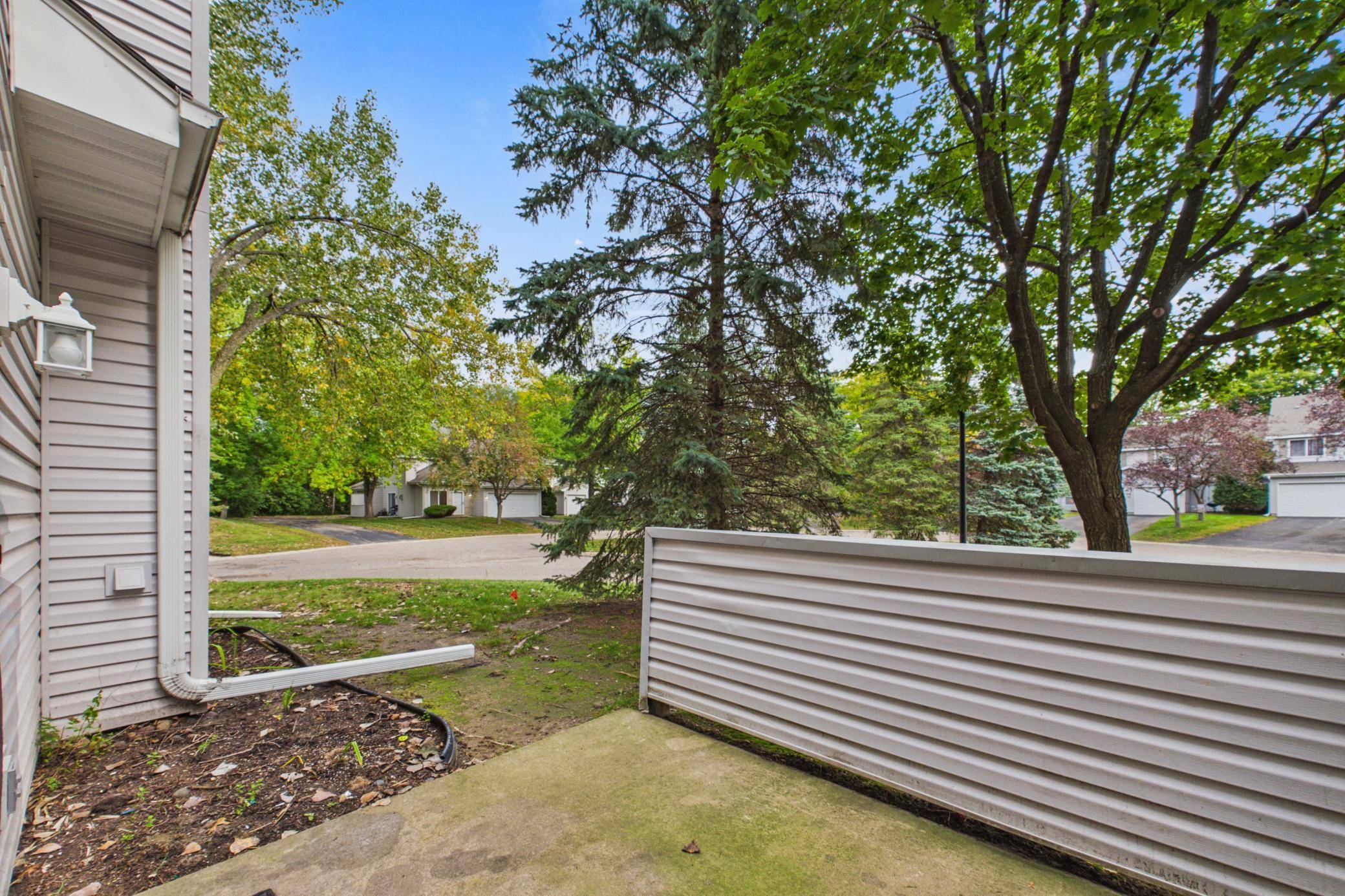 3617 Saint Francis WAY #B, Eagan, MN 55123