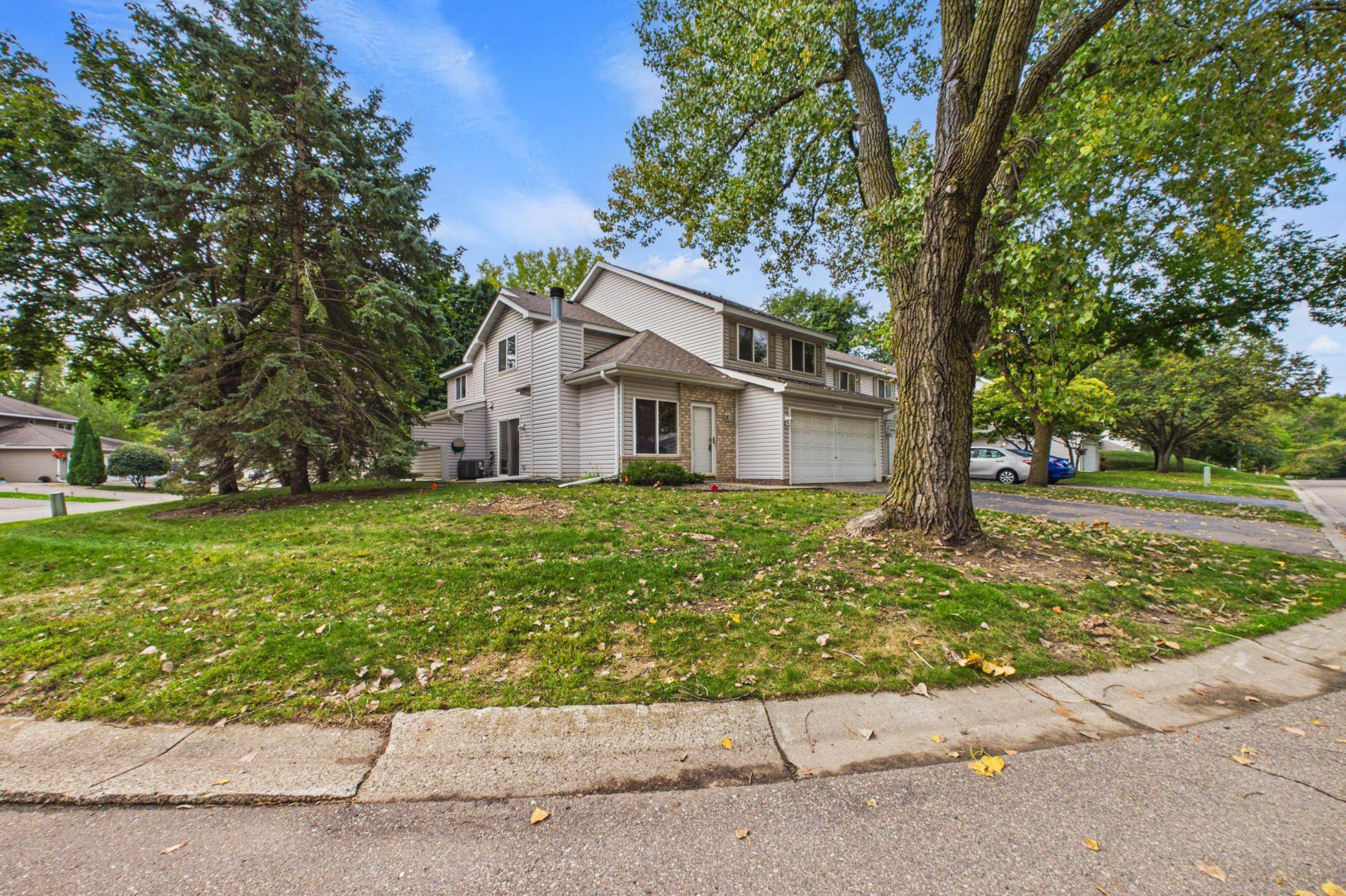 3617 Saint Francis WAY #B, Eagan, MN 55123